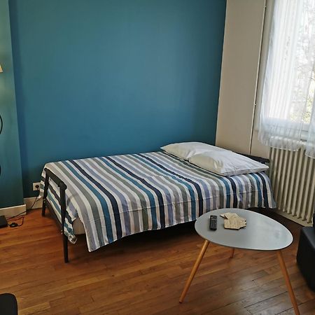 Authentique Gite 1950 Poitiers Futuroscope Aquascope, 1A9Prsn, 3 Pkg, 3 Etoiles A 6Prsn Et 3 Appoints Eco-Responsable Экстерьер фото